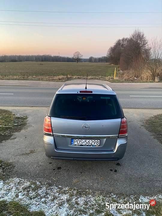 Używany Opel Zafira 2006 Szary Minivan