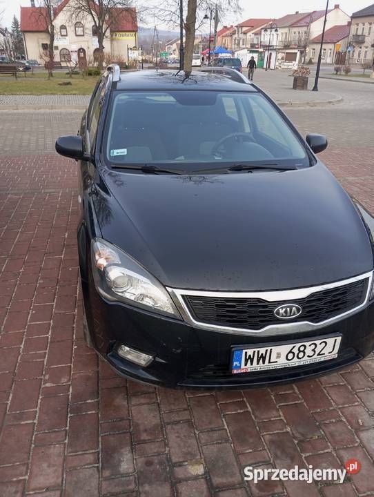 Używany Kia Ceed 109 KM (80 kW) 2009 Czarny Hatchback