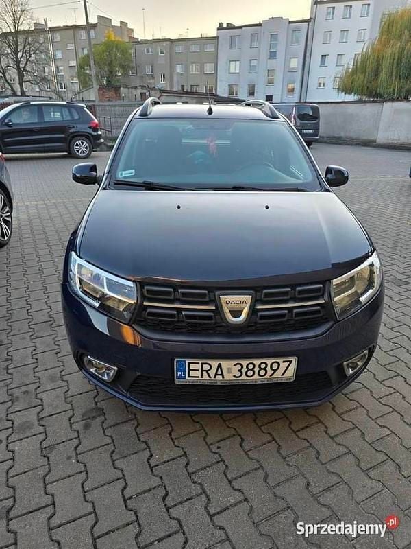 Niebieski Używany 2017 Dacia Logan Lauréate Kombi | 22 000 zł (Dobra cena) - Obraz 1/4