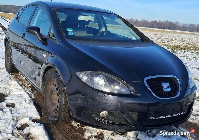 Czarny Używany 2006 Seat Leon Hatchback | 5200 zł - Obraz 1/4