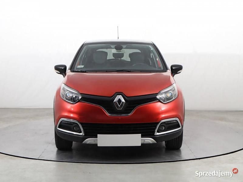 Używany Renault Captur 90 KM (66 kW) 2015 Czerwony SUV