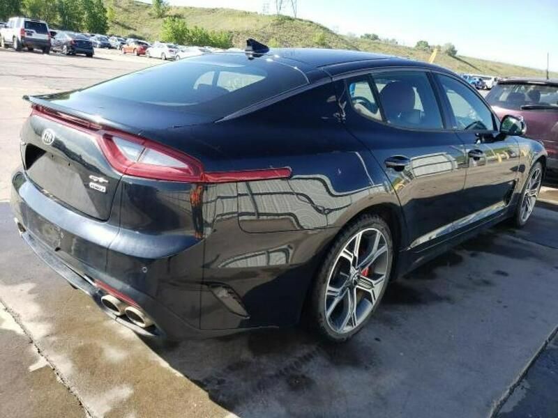 Używany Kia Stinger GT 365 KM (268 kW) 2019 Czarny Hatchback