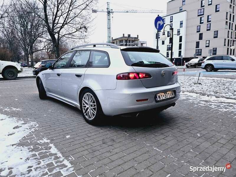 Używany Alfa Romeo 159 Ti 2009 Srebrny Sedan/Limuzyna