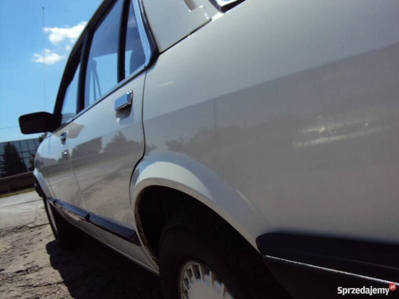 Używany Ford Granada 1984 Biały Sedan/Limuzyna