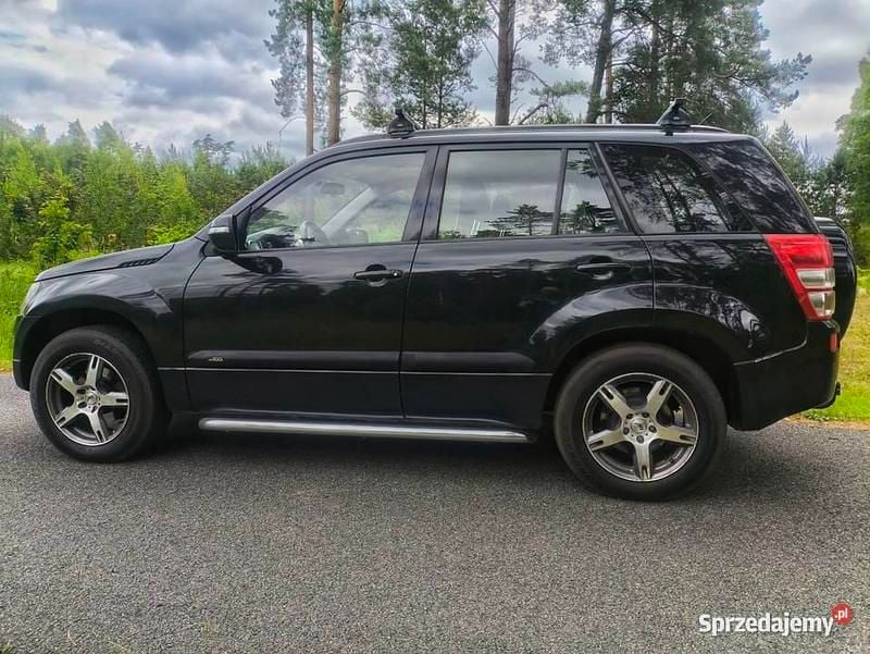 Czarny Używany 2009 Suzuki Grand Vitara SUV | 31 000 zł (Uczciwa cena) - Obraz 1/4