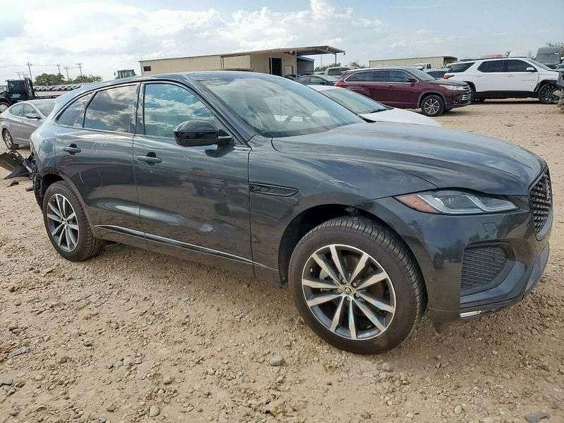 Szary Używany 2025 Jaguar F-Pace R-Dynamic SUV | 134 100 zł - Obraz 1/3