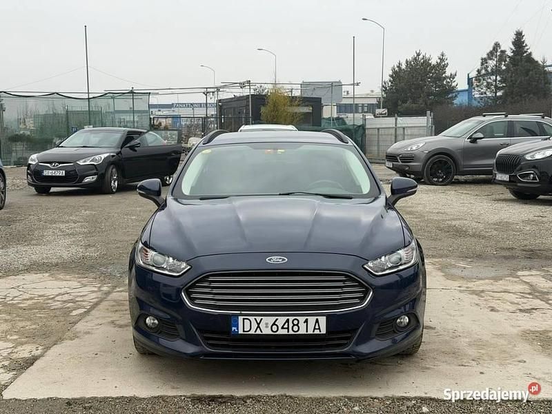 Używany Ford Mondeo 2015 Granatowy Kombi