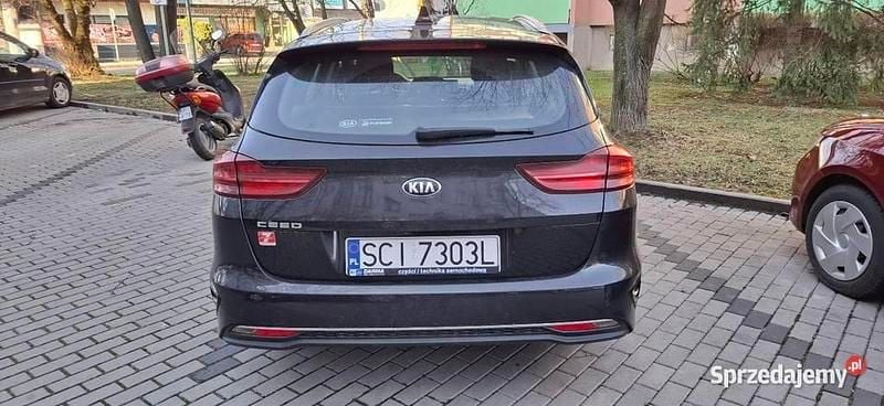 Czarny Używany 2020 Kia Ceed Hatchback | 37 900 zł (Dobra cena) - Obraz 1/4