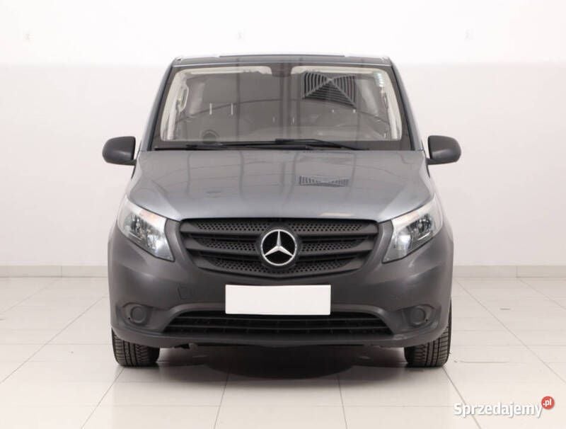 Szary Używany 2016 Mercedes Vito Minivan | 45 999 zł (Super Cena) - Obraz 1/4