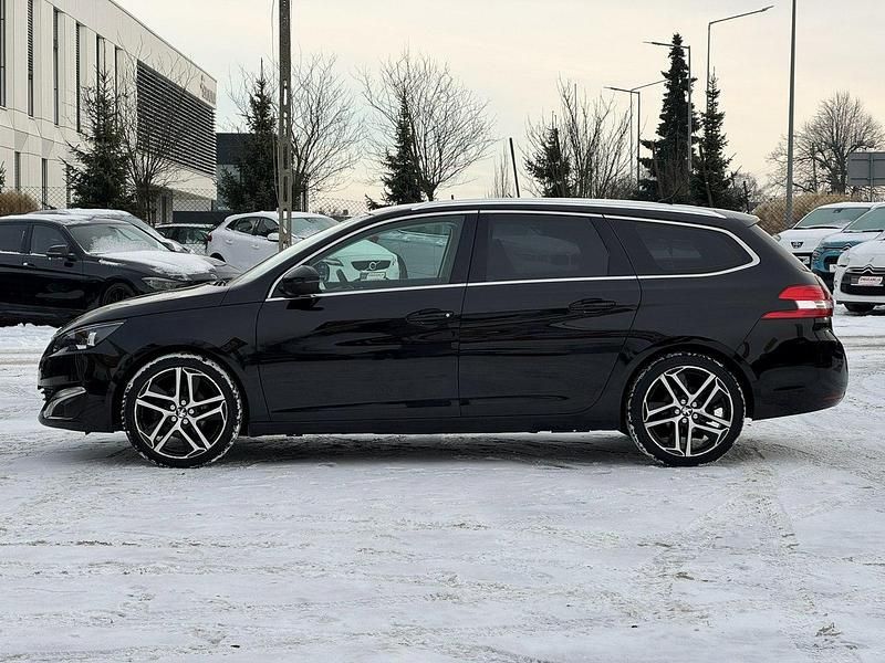 Używany Peugeot 308 SW 131 KM (96 kW) 2016 Czarny Kombi