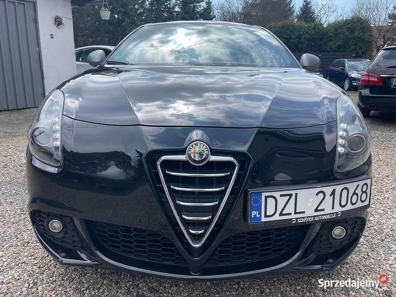 Czarny Używany 2013 Alfa Romeo 156 Hatchback | 28 900 zł - Obraz 1/4