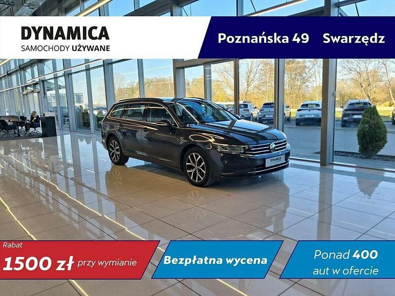 Czarny (metalik) Używany 2021 VW Passat Business Kombi | 89 900 zł (Dość drogi) - Obraz 1/4
