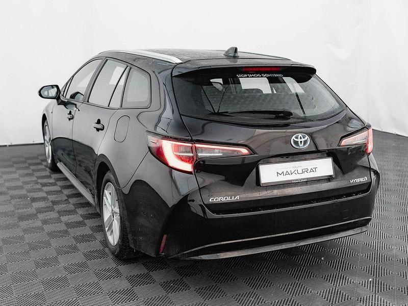 Używany Toyota Corolla 2021 Czarny (metalik) Kombi