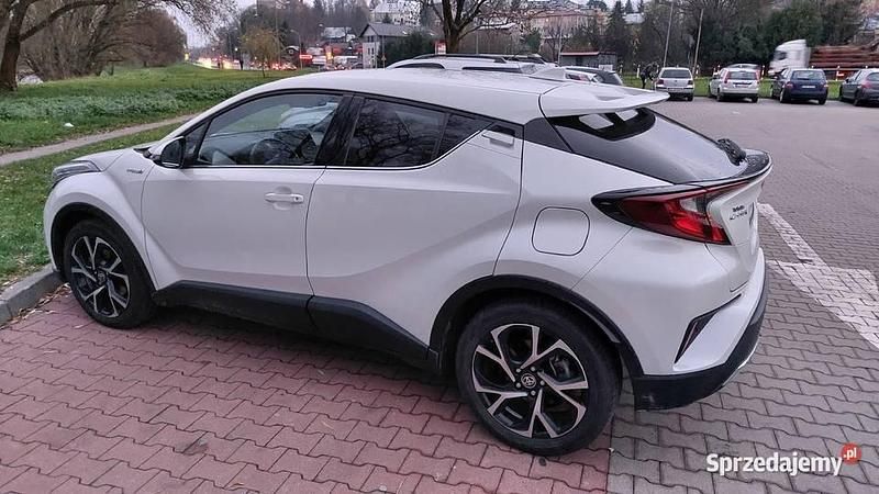 Używany Toyota C-HR 184 KM (135 kW) 2021 SUV