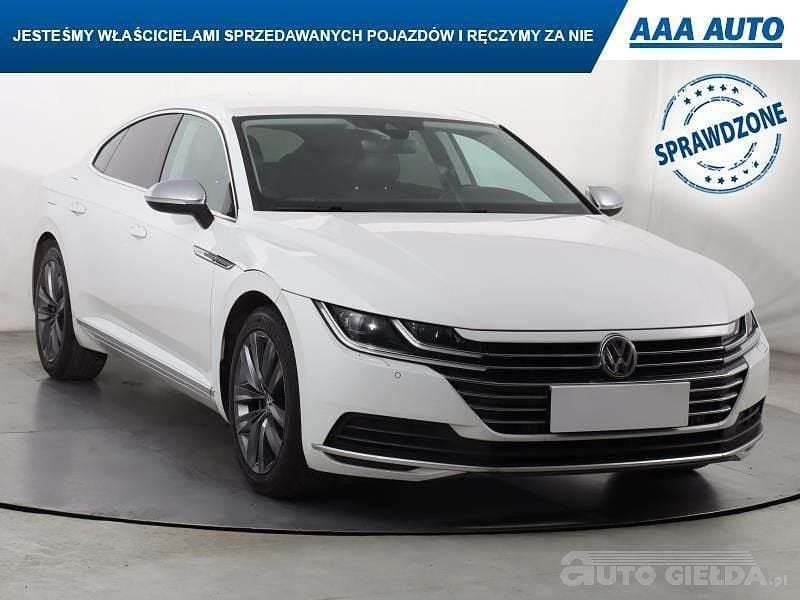 Używany VW Arteon 190 KM (139 kW) 2018 Biały Hatchback