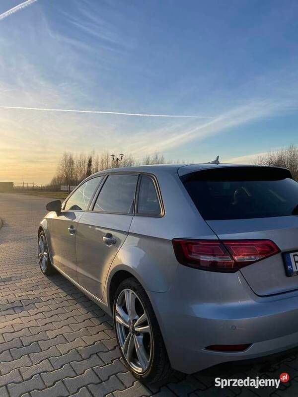 Używany Audi A3 Ambiente 2016 Srebrny Hatchback