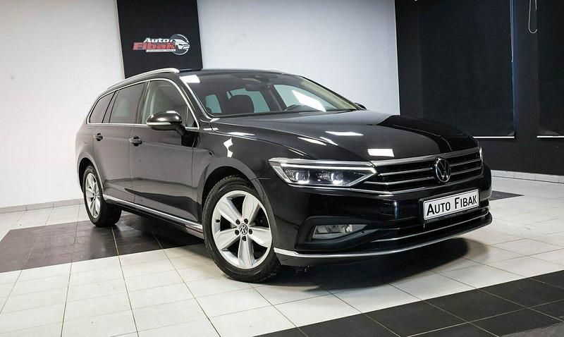 Używany VW Passat Elegance 150 KM (110 kW) 2022 Czarny Kombi