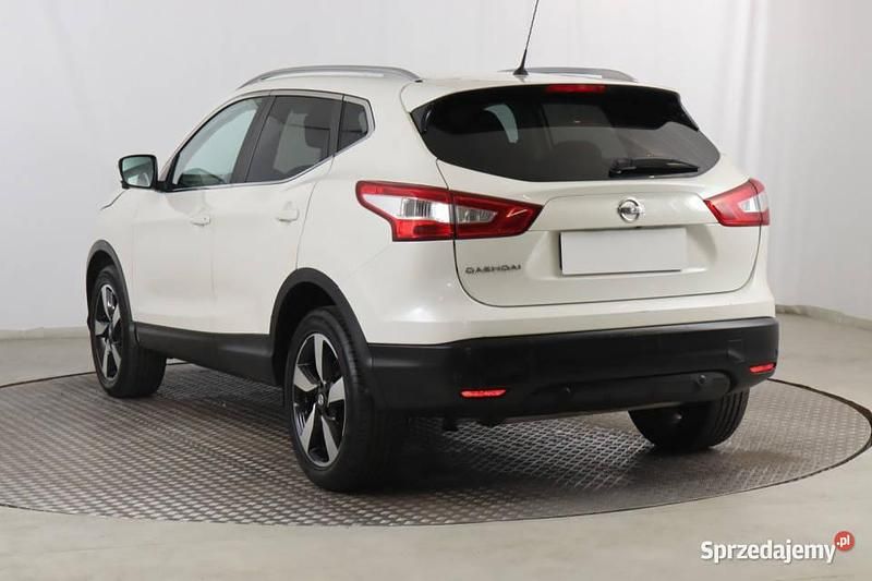 Używany Nissan Qashqai 2017 Biały SUV