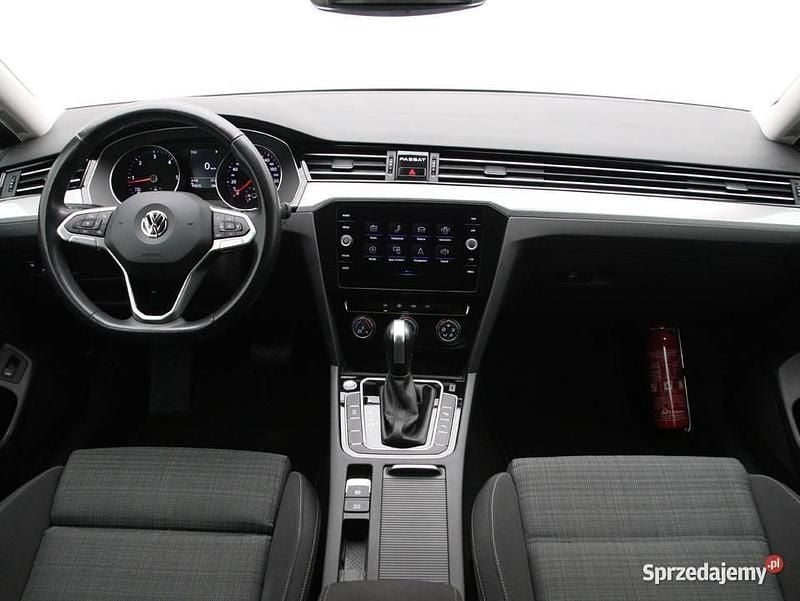 Czarny Używany 2020 VW Passat Style Sedan/Limuzyna | 67 999 zł - Obraz 1/4