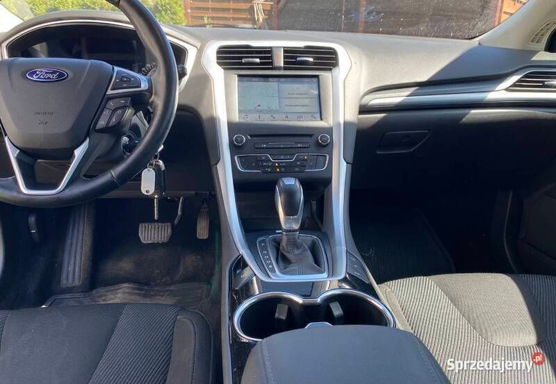 Używany Ford Mondeo 2016 Czarny Kombi