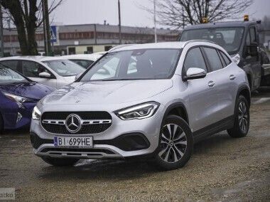 Srebrny Używany 2022 Mercedes GLA250 SUV | 169 000 zł - Obraz 1/4