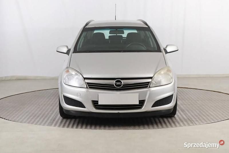 Srebrny Używany 2007 Opel Astra Kombi | 4999 zł (Dobra cena) - Obraz 1/4