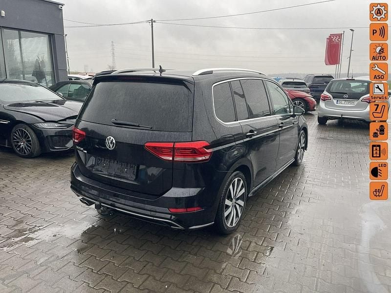 Czarny Używany 2019 VW Touran R-line Minivan | 39 900 zł - Obraz 1/4