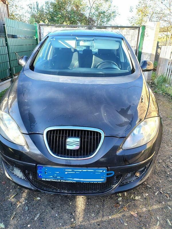 Czarny Używany 2007 Seat Altea XL Minivan | 15 900 zł (Dość drogi) - Obraz 1/4