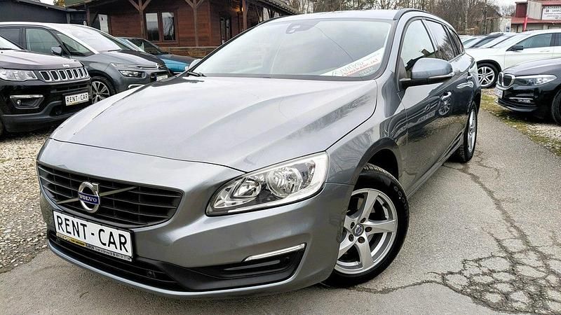 Używany Volvo V60 120 KM (88 kW) 2015 Szary Kombi