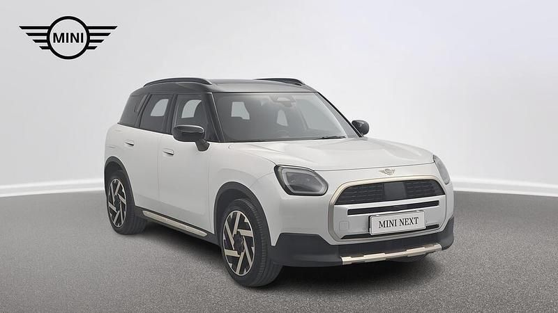 Nanuq white metalizowany Używany 2025 Mini Countryman SUV | 175 900 zł (Uczciwa cena) - Obraz 1/4