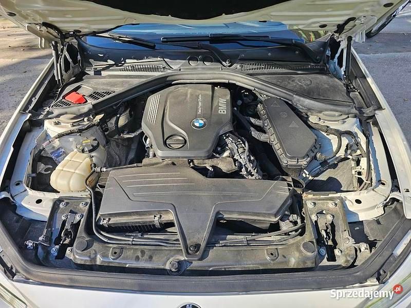 Używany BMW 318 2015