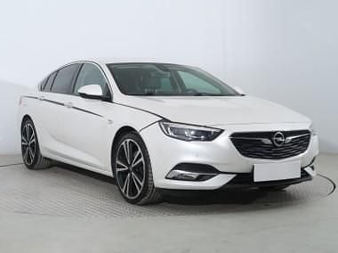 Biały Używany 2017 Opel Insignia Hatchback | 59 999 zł (Drogi) - Obraz 1/4