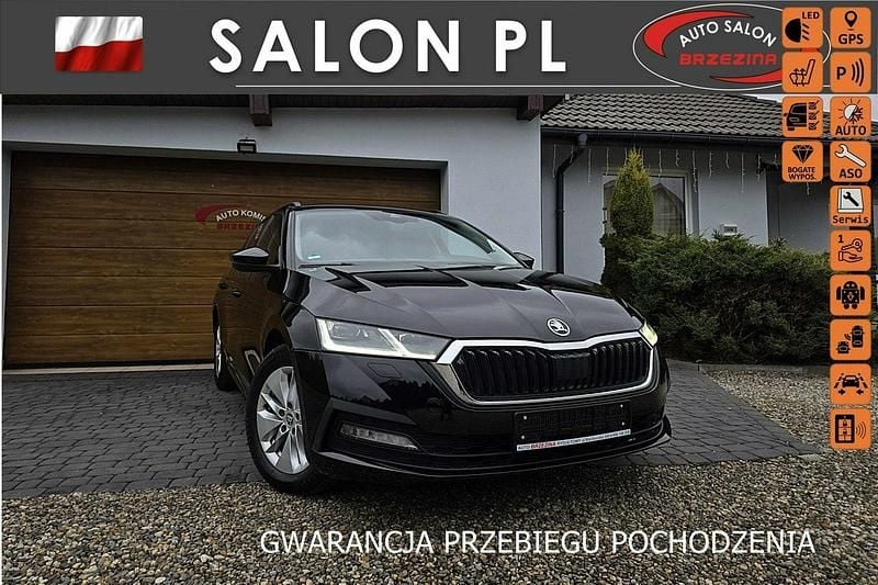 Czarny Używany 2021 Skoda Octavia Kombi | 74 900 zł (Uczciwa cena) - Obraz 1/4