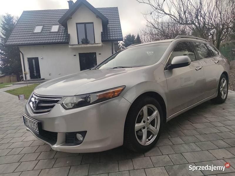 Używany Honda Accord 2009 Srebrny Kombi