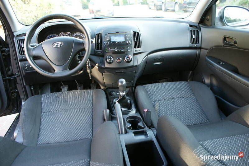 Czarny Używany 2010 Hyundai i30 Kombi | 15 550 zł (Uczciwa cena) - Obraz 1/4