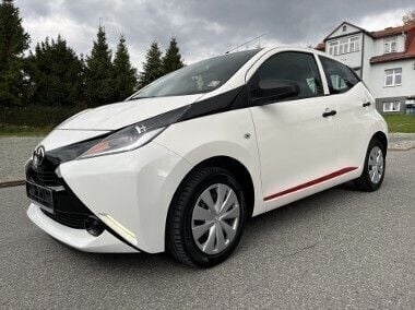 Biały Używany 2017 Toyota Aygo Hatchback | 26 800 zł (Uczciwa cena) - Obraz 1/4
