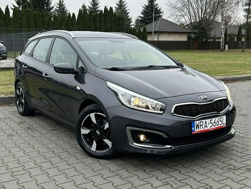 Używany Kia Ceed 136 KM (100 kW) 2016 Szary Hatchback