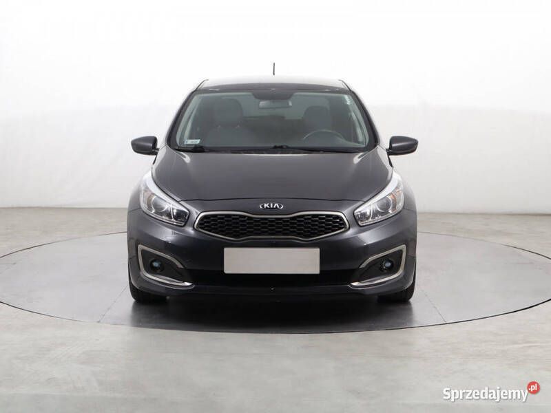 Szary Używany 2017 Kia Ceed Hatchback | 36 999 zł (Dobra cena) - Obraz 1/4