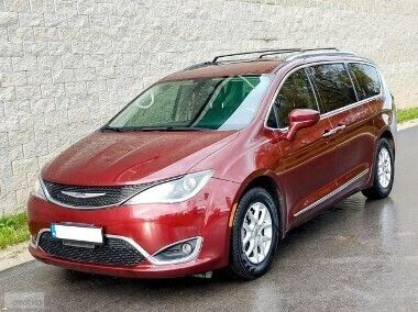 Bordowy Używany 2020 Chrysler Pacifica Touring SUV | 104 900 zł (Dobra cena) - Obraz 1/4