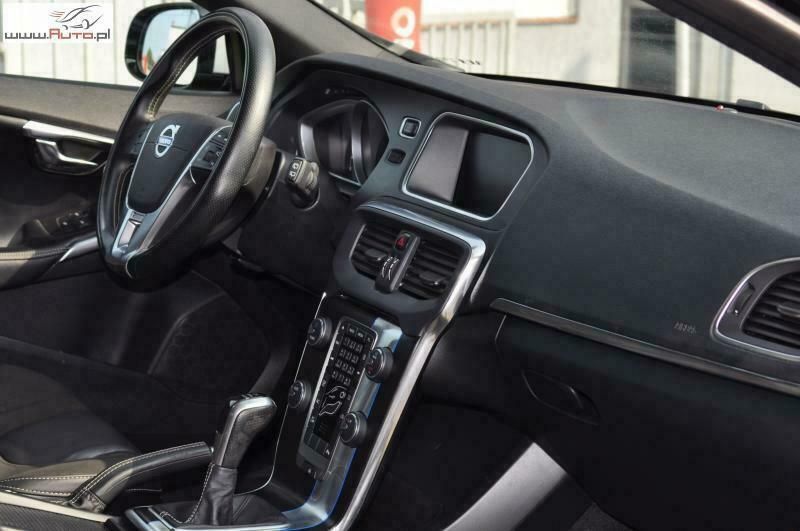 Używany Volvo V40 R-Design 193 KM (141 kW) 2014 Holandia Kombi