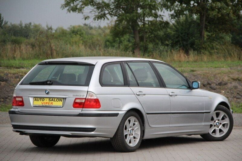 Używany BMW 320 150 KM (110 kW) 2002 Srebrny (metalik) Sedan/Limuzyna