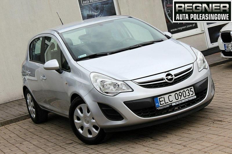 Srebrny Używany 2011 Opel Corsa Enjoy Hatchback | 16 900 zł (Uczciwa cena) - Obraz 1/4