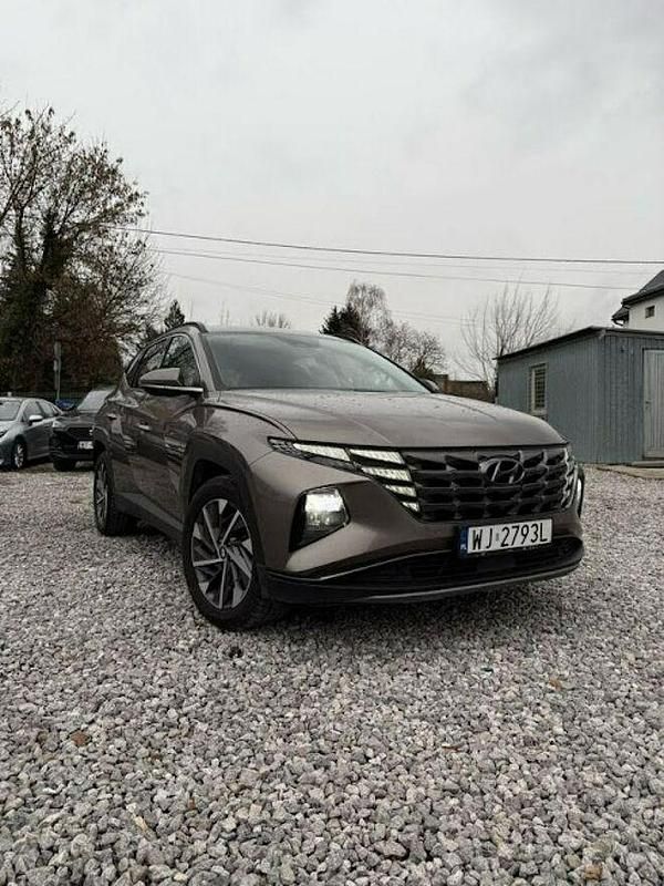 Brązowobeżowy Używany 2022 Hyundai Tucson SUV | 99 000 zł (Dość drogi) - Obraz 1/4