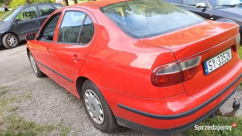 Czerwony Używany 2003 Seat Toledo Sedan/Limuzyna | 5499 zł (Drogi) - Obraz 1/4
