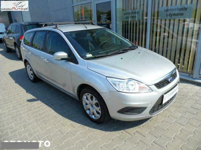 Używany Ford Focus 115 KM (84 kW) 2009 Srebrny (metalik) Sedan/Limuzyna