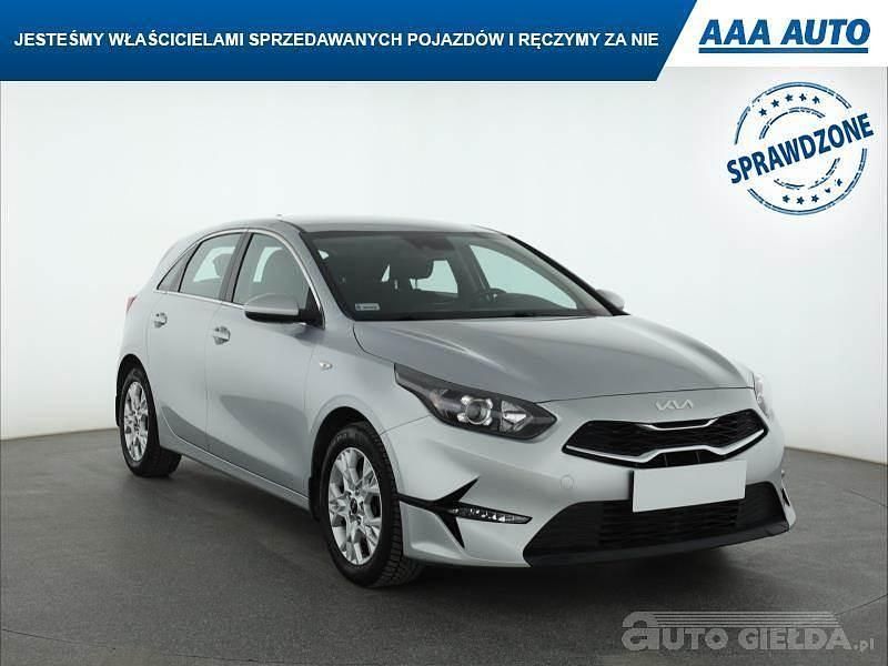 Używany Kia Ceed 2022 Szary Hatchback