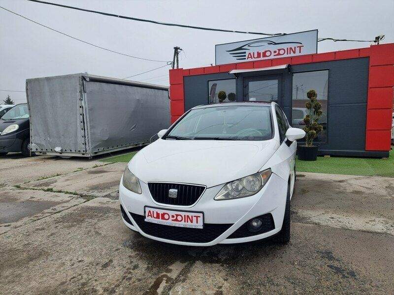 Biały (metalik) Używany 2008 Seat Ibiza Hatchback | 9900 zł (Uczciwa cena) - Obraz 1/4