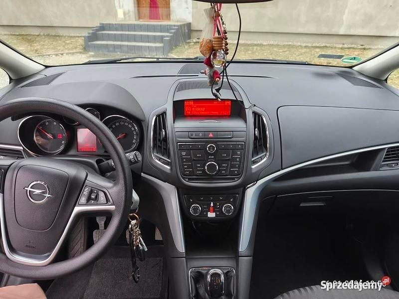 Używany Opel Zafira Tourer 129 KM (94 kW) 2012 Minivan