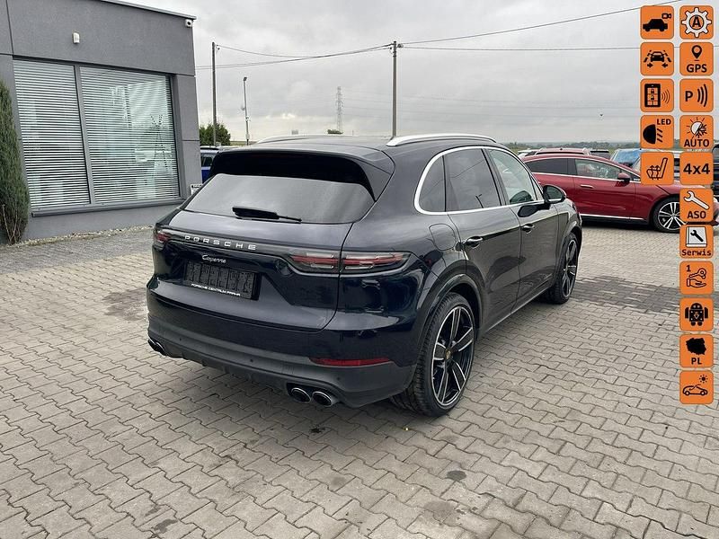 Czarny (metalik) Używany 2020 Porsche Cayenne SUV | 153 900 zł - Obraz 1/4