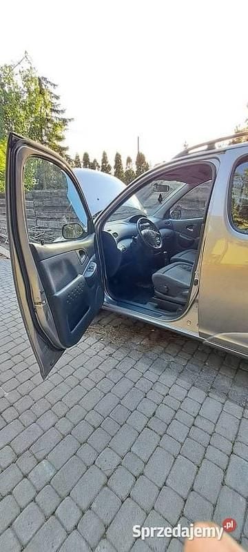 Używany Toyota Yaris 2003 Kombi